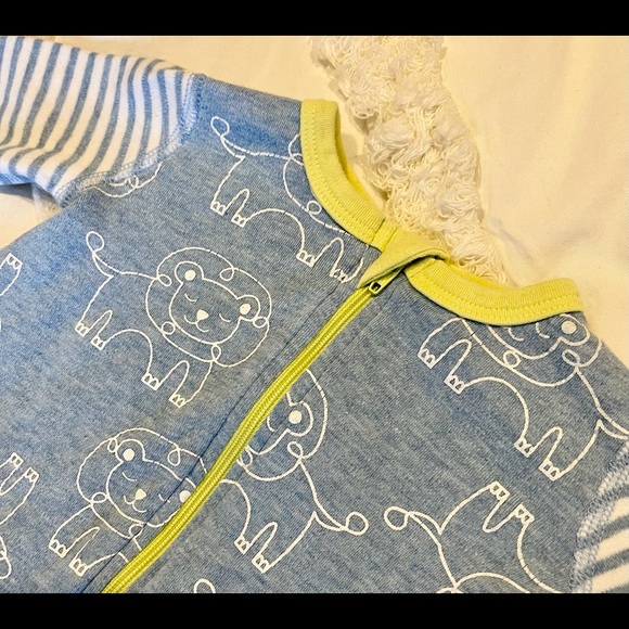 Boppy Sleep & Play Onesie w/ Feet - Picture 2 of 6